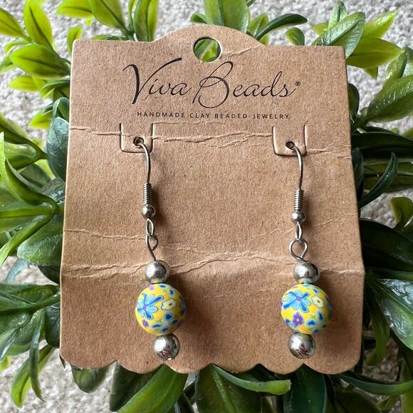 NEW Viva Beads Handmade Clay Round Yellow Floral Print Dangle Earrings - Picture 2 of 9